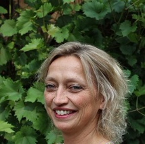 Liesbeth van Beek <br> Gespecialiseerd verpleegkundige palliatieve zorg